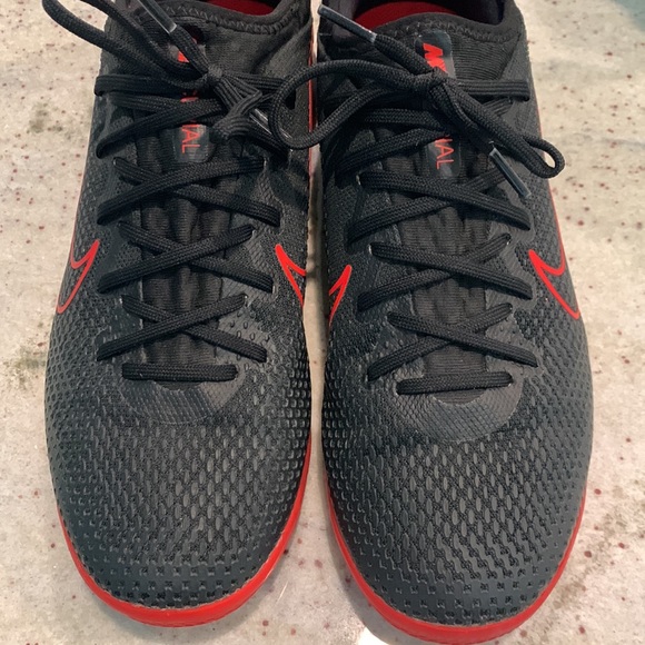 Nike Mercurial Indoor Soccer Boots - Picture 4 of 8